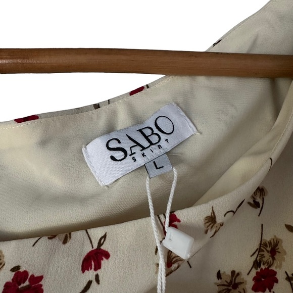 Sabo Skirt | Dainty Floral One Sleeve Ruched Mini Dress Size L - Picture 7 of 12